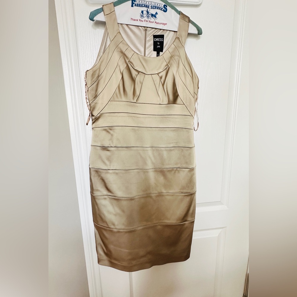 Dress by Jax sz 12 gold